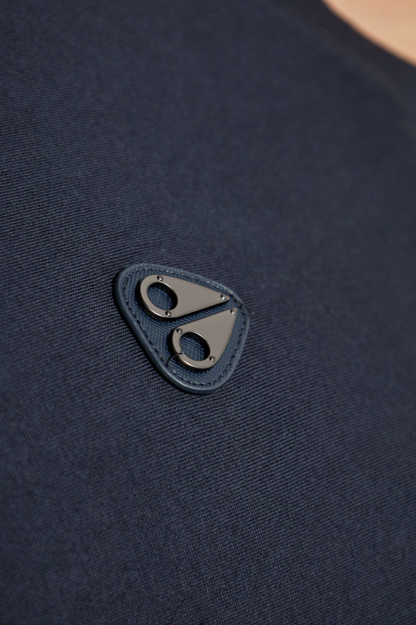 Navy blue T-shirt Crescent Moose Knuckles - Vitkac AS